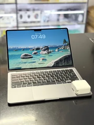 Laptop Apple MacBook Air 2024 M3 13-inch 8GB Apple M3 SSD 512GB