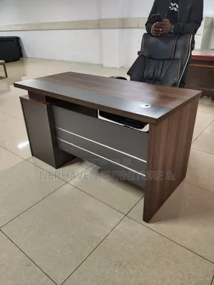 1.4 Executive Office Desk for Home Corporate Use
