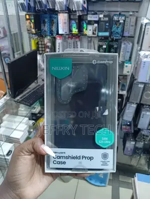 Samsung Galaxy S25 Ultra in Black Nillkin Camshield Prop Case