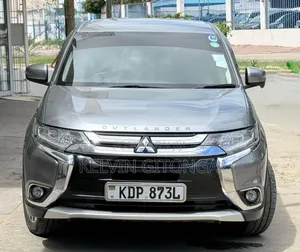 Mitsubishi Outlander 2016 Gray