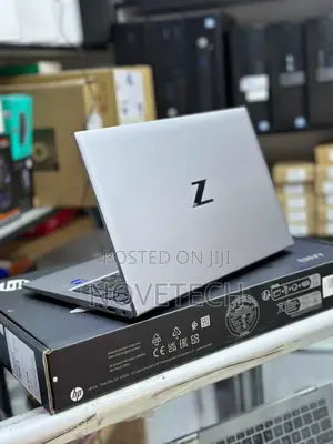 Laptop HP ZBook Firefly G8 16GB Intel Core i7 SSD 512GB