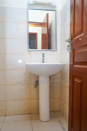 Modern 3-Bedroom Furnished Airbnb • Greatwall Gardens, Mombasa Road