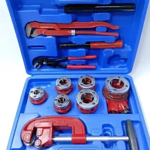 Die Stock Ratchet Set Of 1⁄41⁄23⁄83⁄4 111⁄4 S-Jaw Pipe Wrench