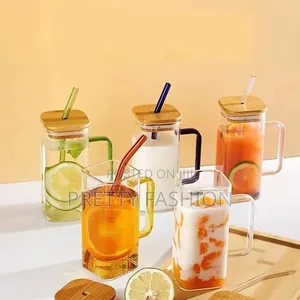 Smoothie Glass Cup With a Bamboo Lid