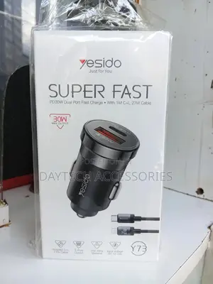 Yesido 30w Car Charger With Type-C to Type-C Cable - Black