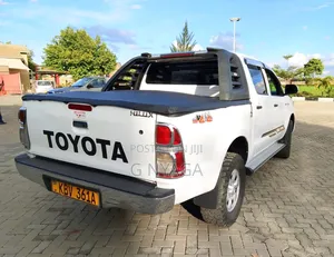 Toyota Hilux 2013