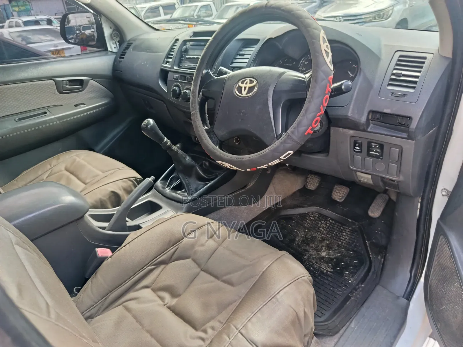 Toyota Hilux 2013