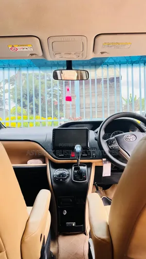 Clean White 7 Seater Noah