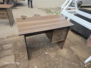 4500 Durable Desk With Lock