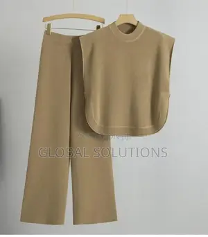 Knitted Two-Piece Set With a Short-Sleeved Top and Matching Trousers
