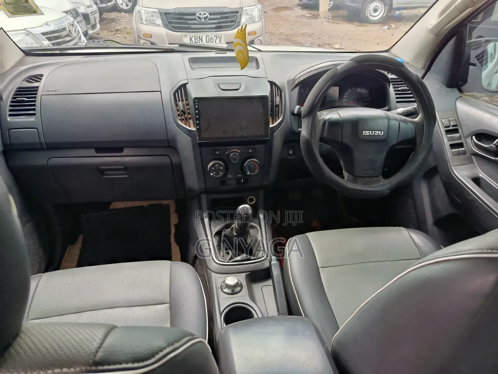Isuzu D-MAX 2015 White