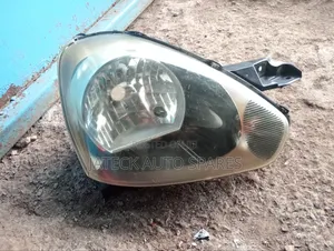 Daihatsu Mira Headlamp (Right)