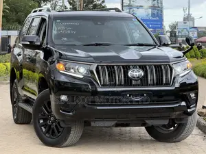 Toyota Land Cruiser Prado 2.7 2022 Black