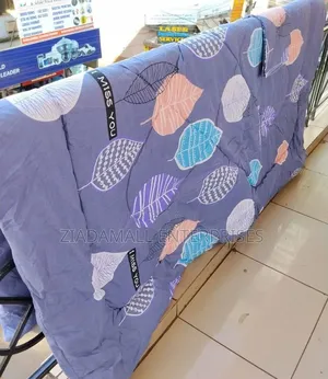 Duvet 6*6, Unbinded Duvet,Free Pillow Cases and a Bedsheet