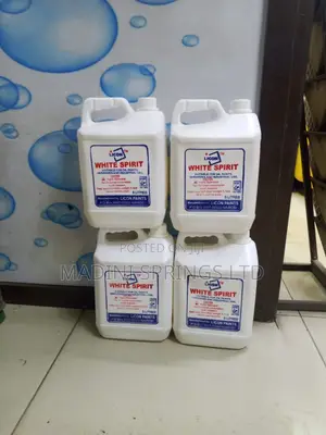 White Spirit (For Thinning Oil-Based Paints, Varnishes Etc)
