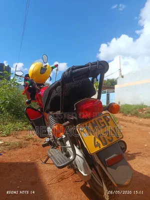 TVS HLX 125 2025 Red