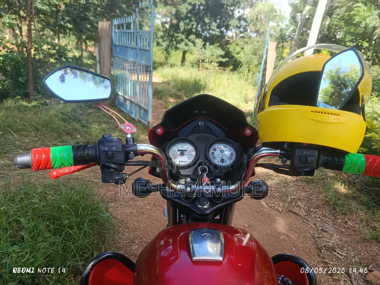TVS HLX 125 2025 Red