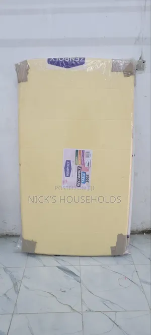 Cream Kenpoly Plastic Table/ Quality Plastic Table