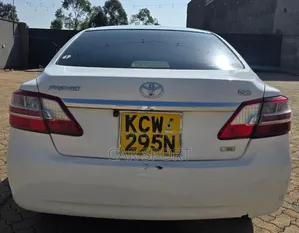 Toyota Premio 2012 Silver