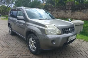 Nissan X-Trail 2.0 Automatic 2008 Gold