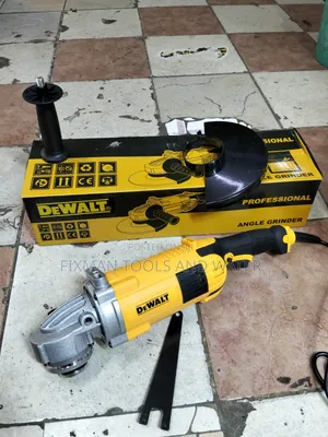 Dewalt Angle Grinder 9 Inches 2600 Watts for Construction Workshops