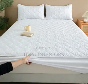 White Top Cover Removable Fitted Waterproof Mattress Protectors