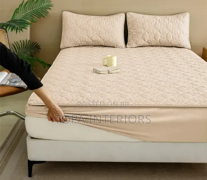 Beige Elastic Fitted Waterproof Mattress Protectors