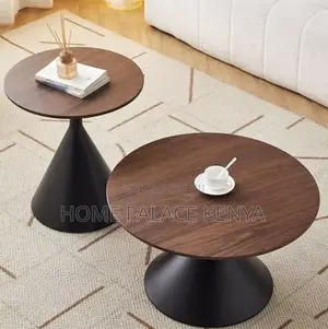 Coffee Table: Luxury Wooden Round Coffee Table