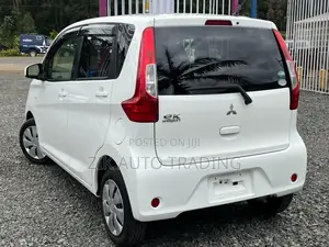 Mitsubishi EK Wagon 2019 White