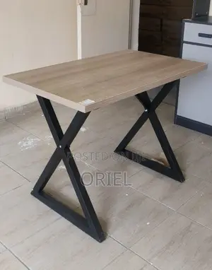 Office Desk : Multipurpose Office Desk