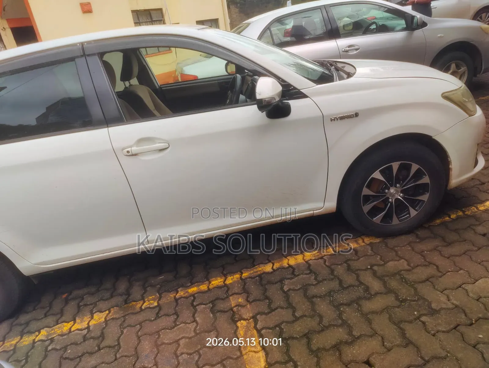 Toyota Axio 1.5 Hybrid 2WD 2015 White