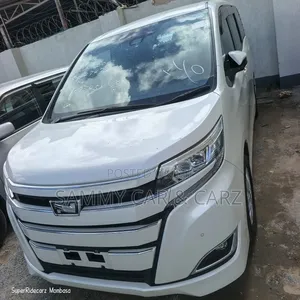 Toyota Noah 2020 White