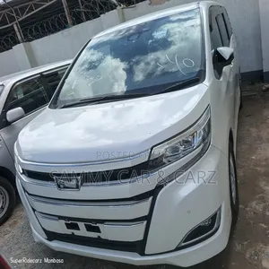 Toyota Noah 2020 White