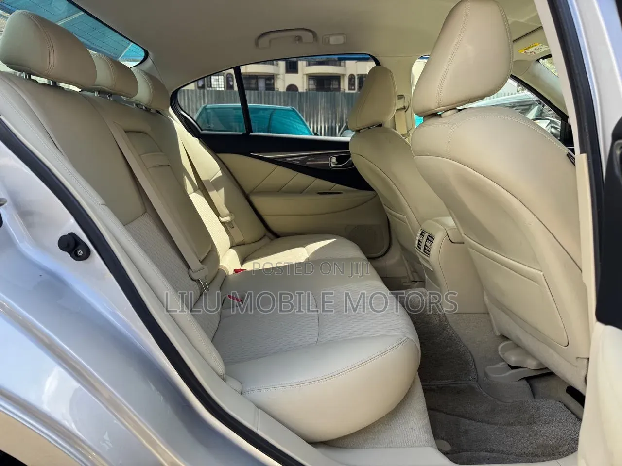 Nissan Skyline 2019 Silver