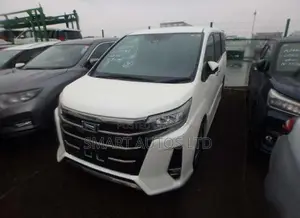 Toyota Noah 2.0 FWD (7 Seater) 2019 Off white