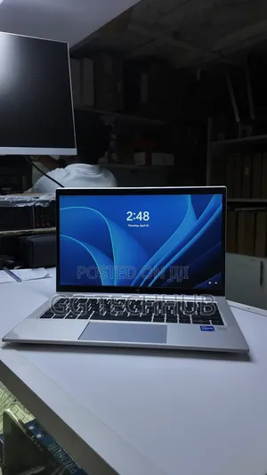Laptop HP EliteBook 830 G8 8GB Intel Core i5 SSD 256GB