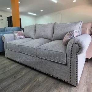 Classic 3 Seater Sofa With Pillows
