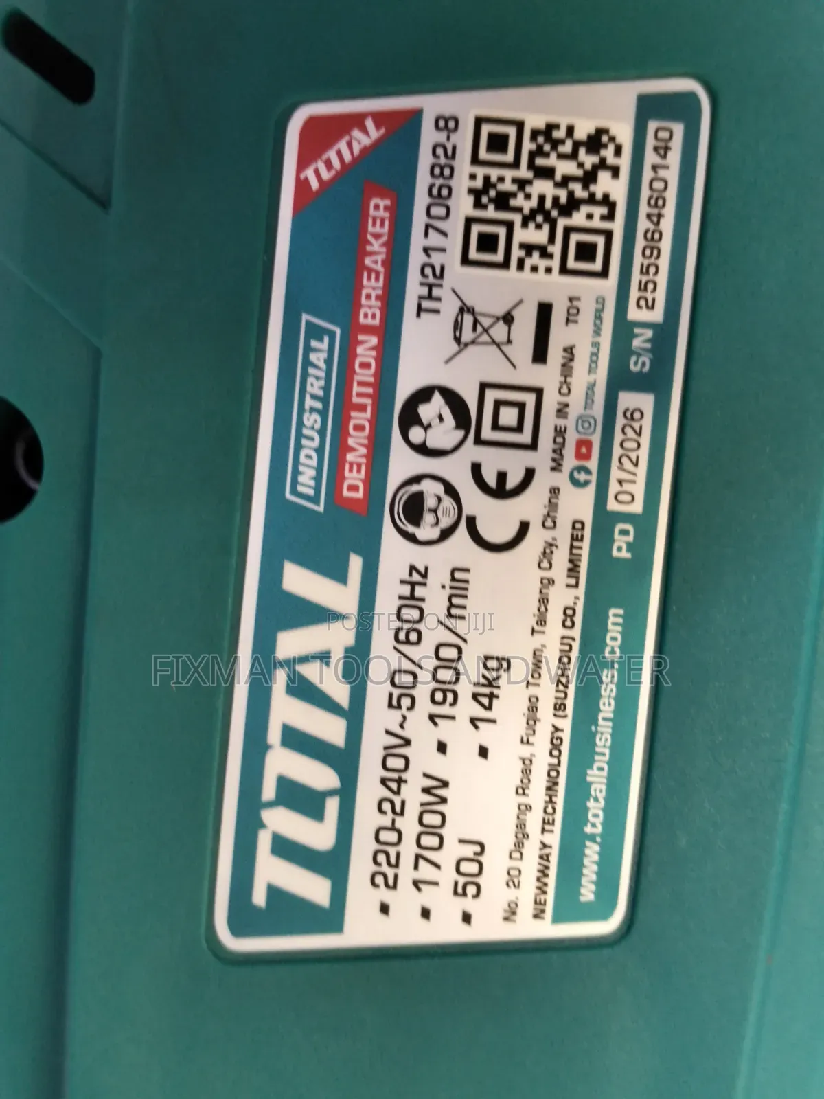 Big Body Total Demolition Breaker 240v 1700 Watts + Bits