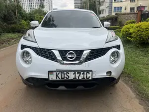 Nissan Juke 2017 Yellow