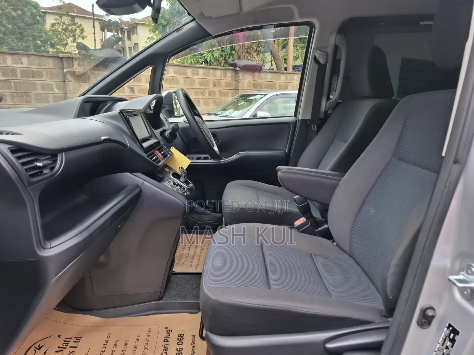Toyota Voxy 2019 Silver