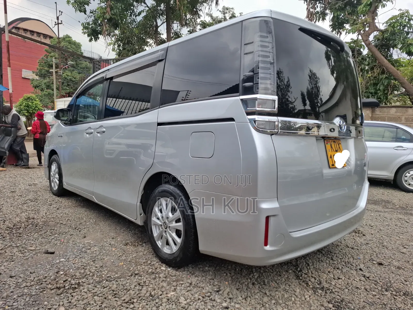 Toyota Voxy 2019 Silver