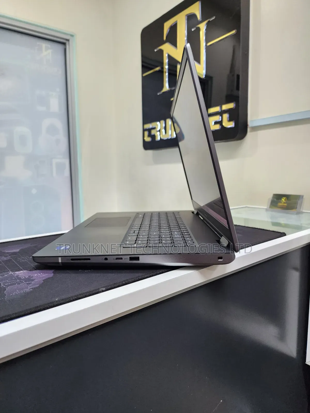Laptop Dell Precision 7760 16GB Intel Core i9 SSD 1T