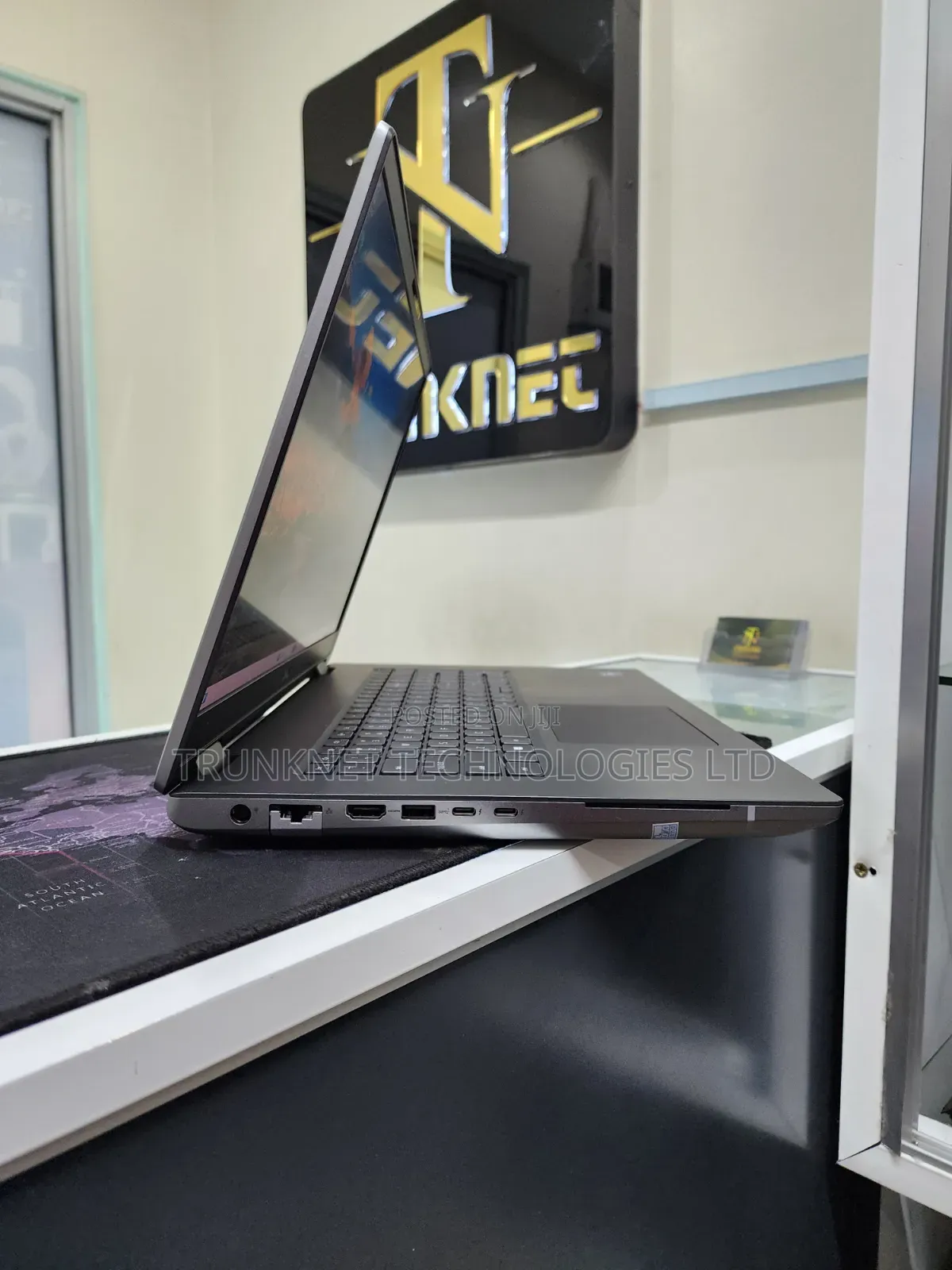 Laptop Dell Precision 7760 16GB Intel Core i9 SSD 1T