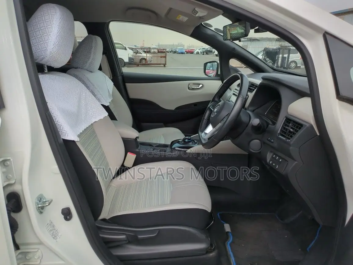 Nissan Leaf SV PLUS 2020 White