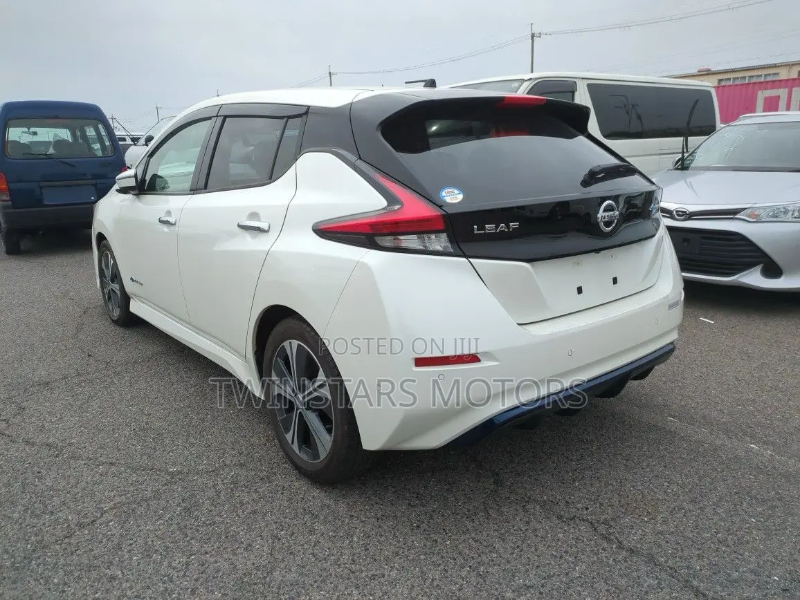 Nissan Leaf SV PLUS 2020 White