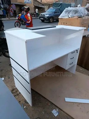 Durable Luxury White Receptionist Desk