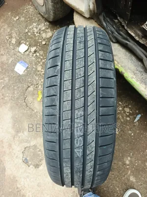 Dunlop Tires Sizes 205/60r16 Made in Japan.