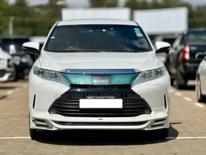 Toyota Harrier 2.0 2018