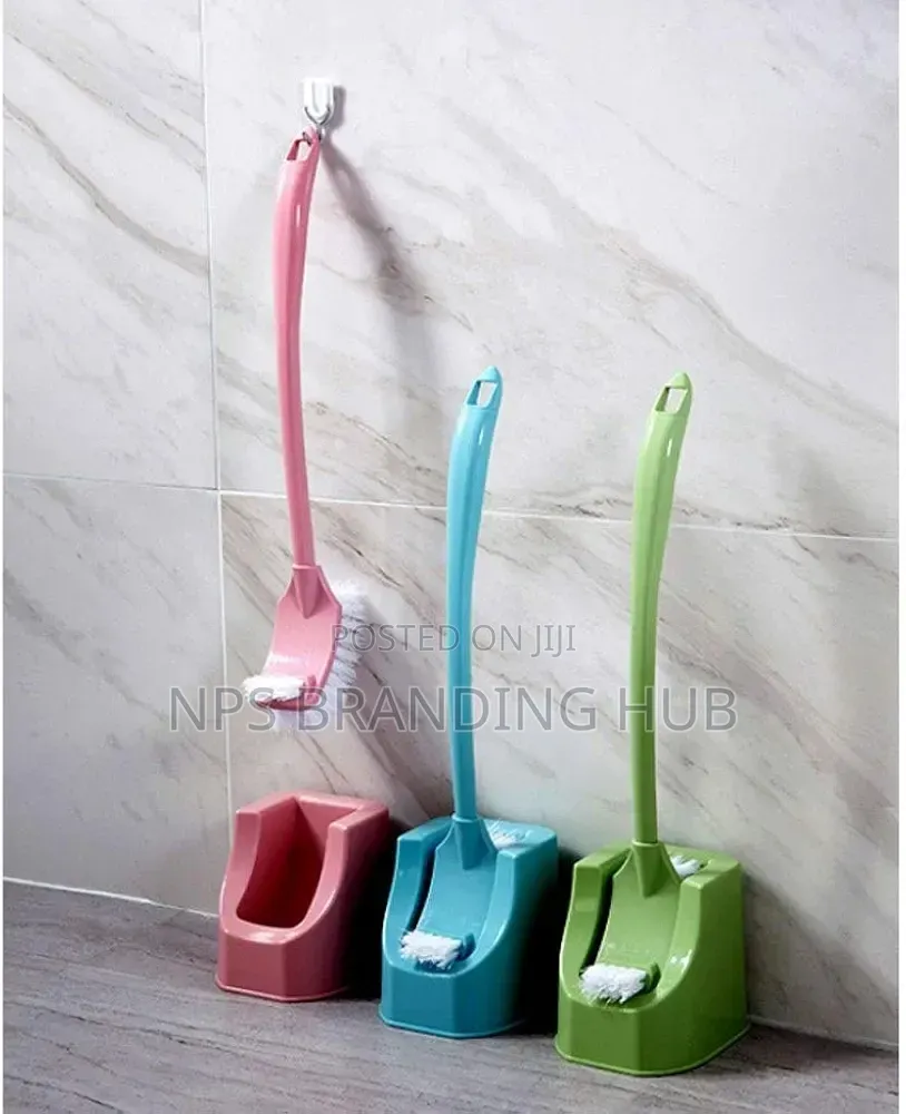 Toilet Brush. Maa