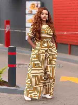 Geometric Print Wide-Leg Two-Piece Outfit